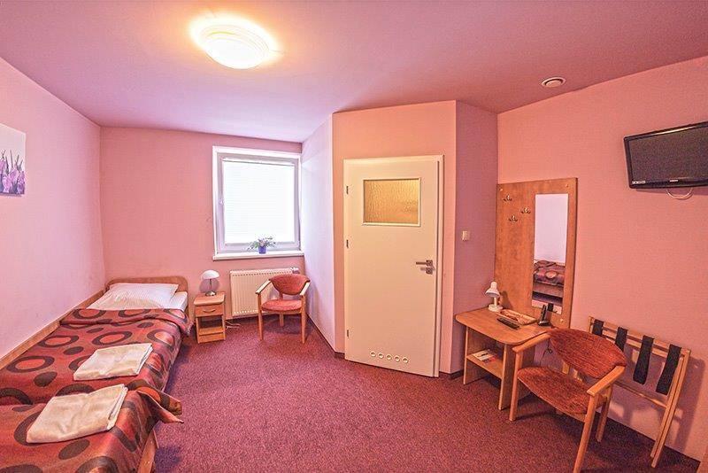Hotel Paola Kutno Kültér fotó