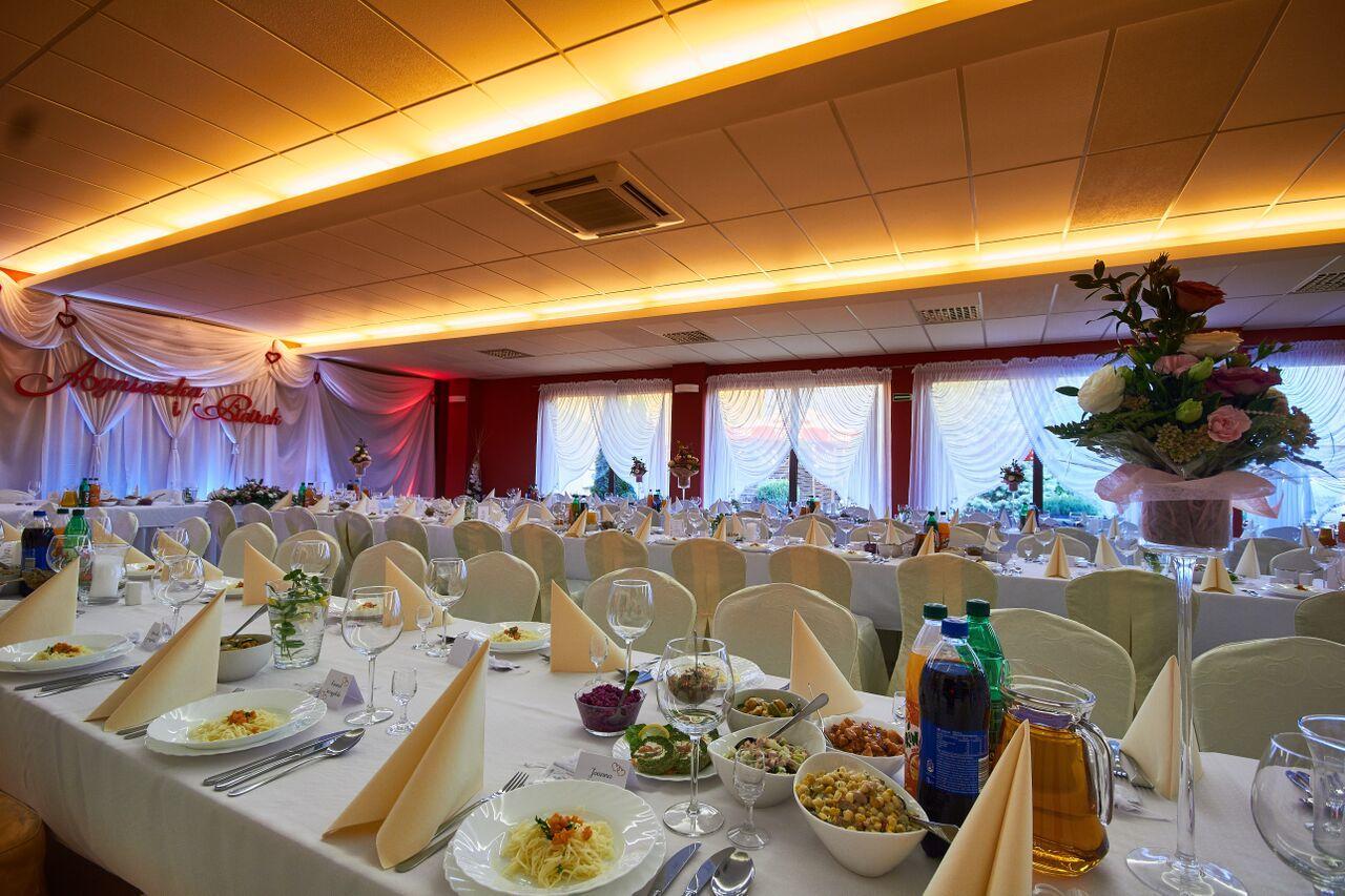 Hotel Paola Kutno Kültér fotó