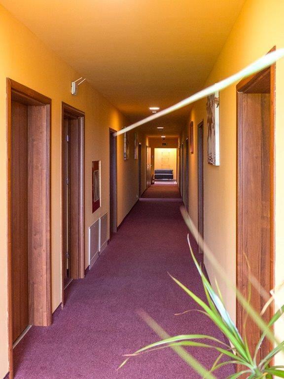 Hotel Paola Kutno Kültér fotó
