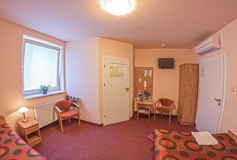 Hotel Paola Kutno Kültér fotó