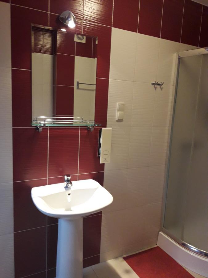 Hotel Paola Kutno Kültér fotó