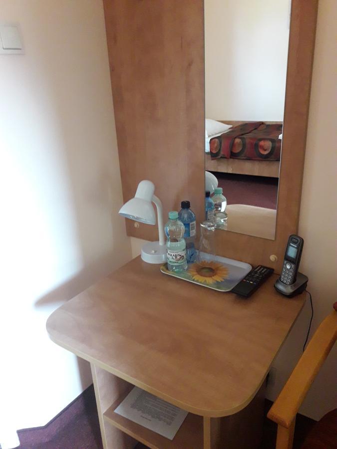 Hotel Paola Kutno Kültér fotó