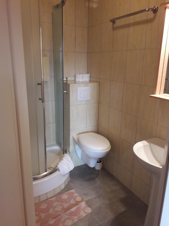 Hotel Paola Kutno Kültér fotó
