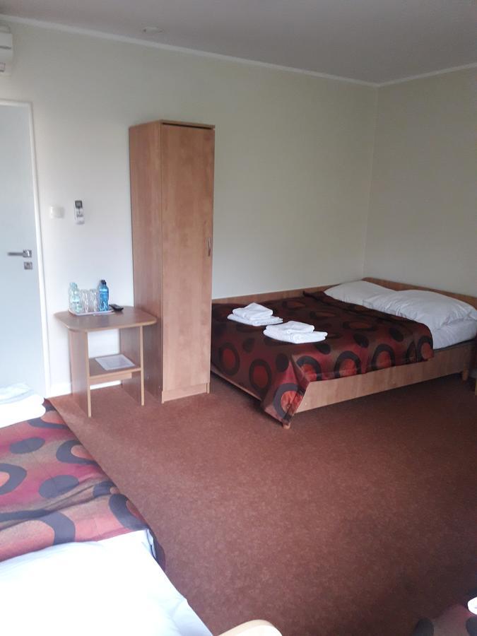 Hotel Paola Kutno Kültér fotó
